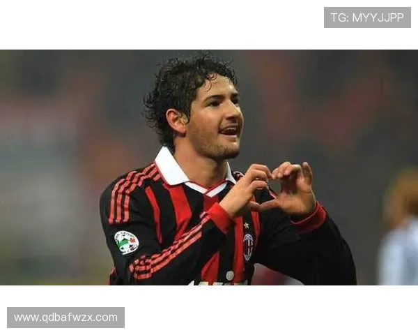 帕托足球明星的传奇历程与辉煌成就揭秘