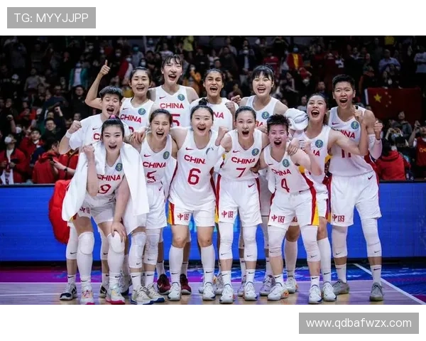 武汉乒乓球队与上海乒乓球队赛后复盘分析团队配合与战术执行情况